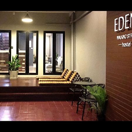 Eden Walking Street Hostel Chiang Mai Dış mekan fotoğraf