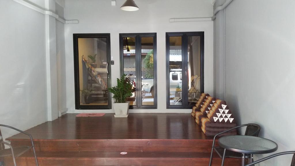 Eden Walking Street Hostel Chiang Mai Dış mekan fotoğraf