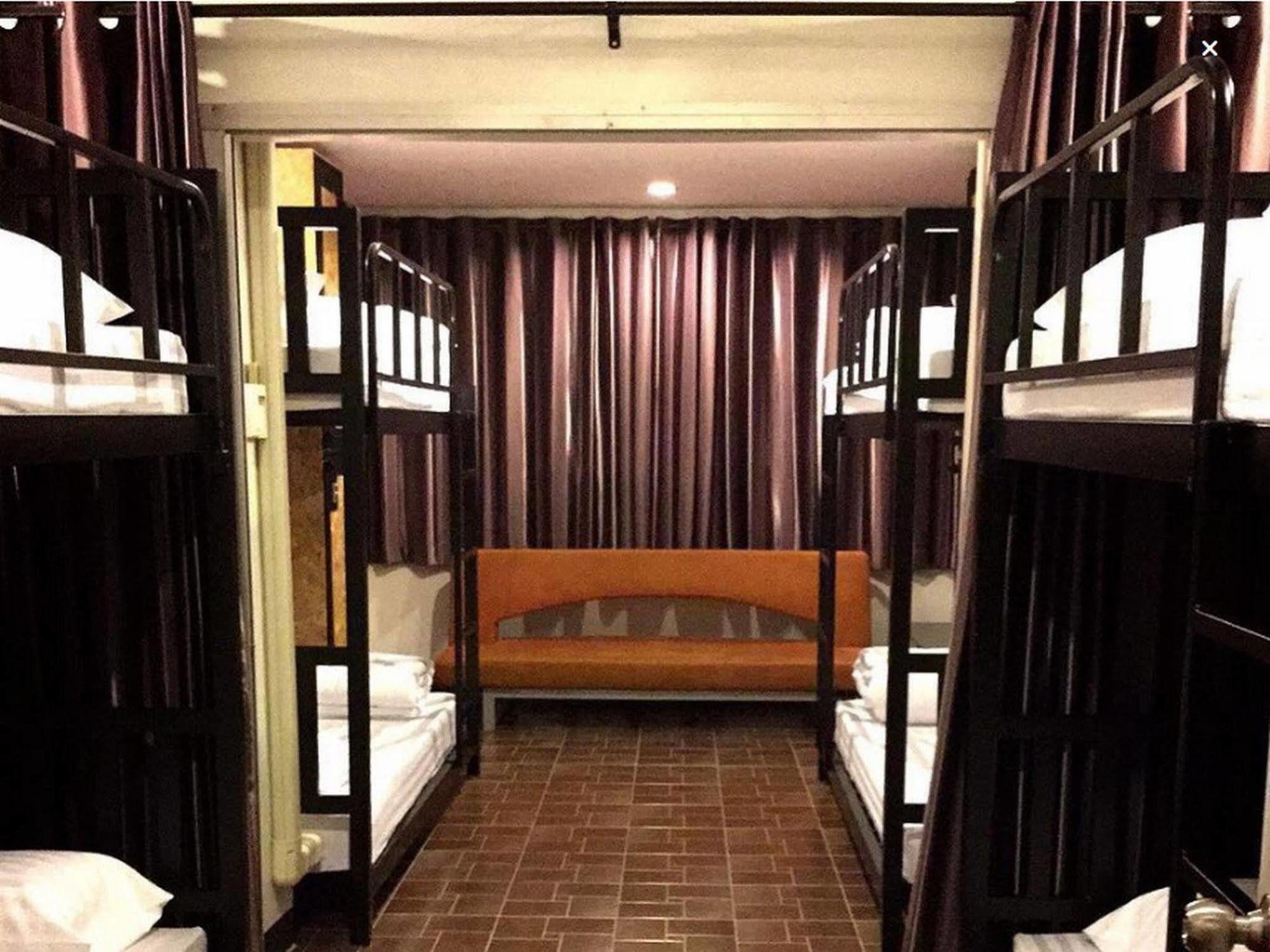 Eden Walking Street Hostel Chiang Mai Dış mekan fotoğraf