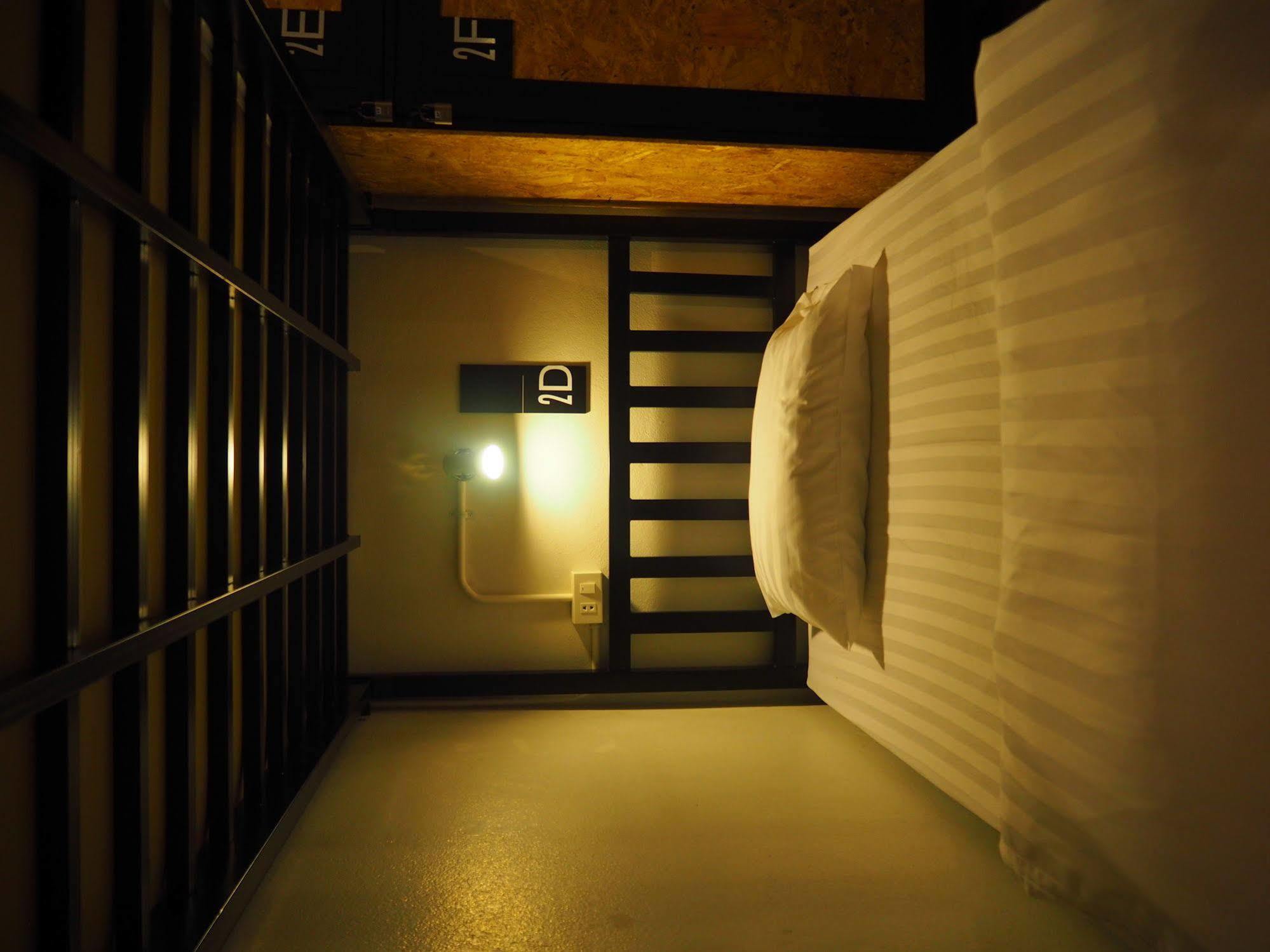 Eden Walking Street Hostel Chiang Mai Dış mekan fotoğraf